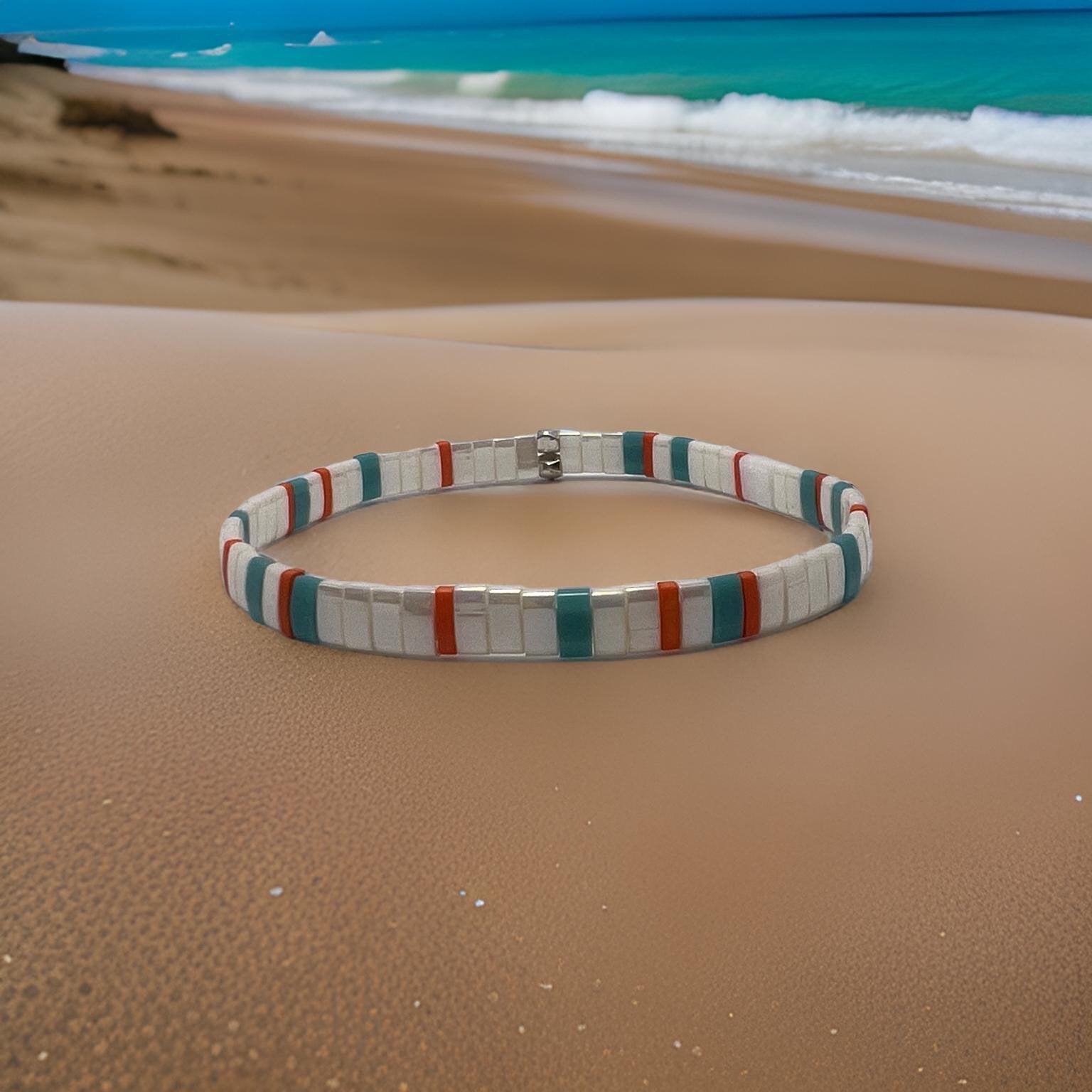 White Beach Hut Stretch Tila Bracelet - girlinpinkskirt shop